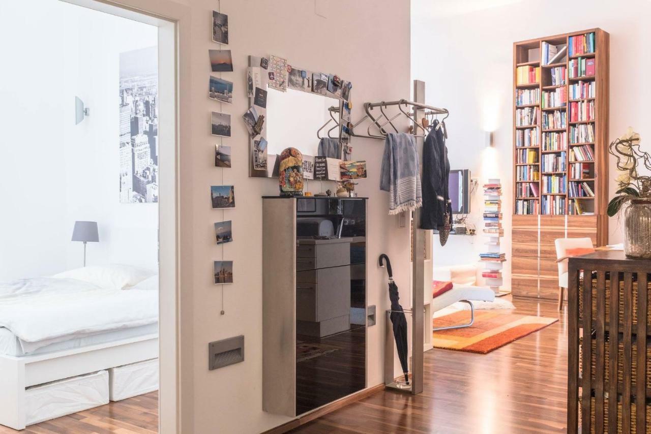 Spacious Old Town Luxury Apartment Linz Exterior photo