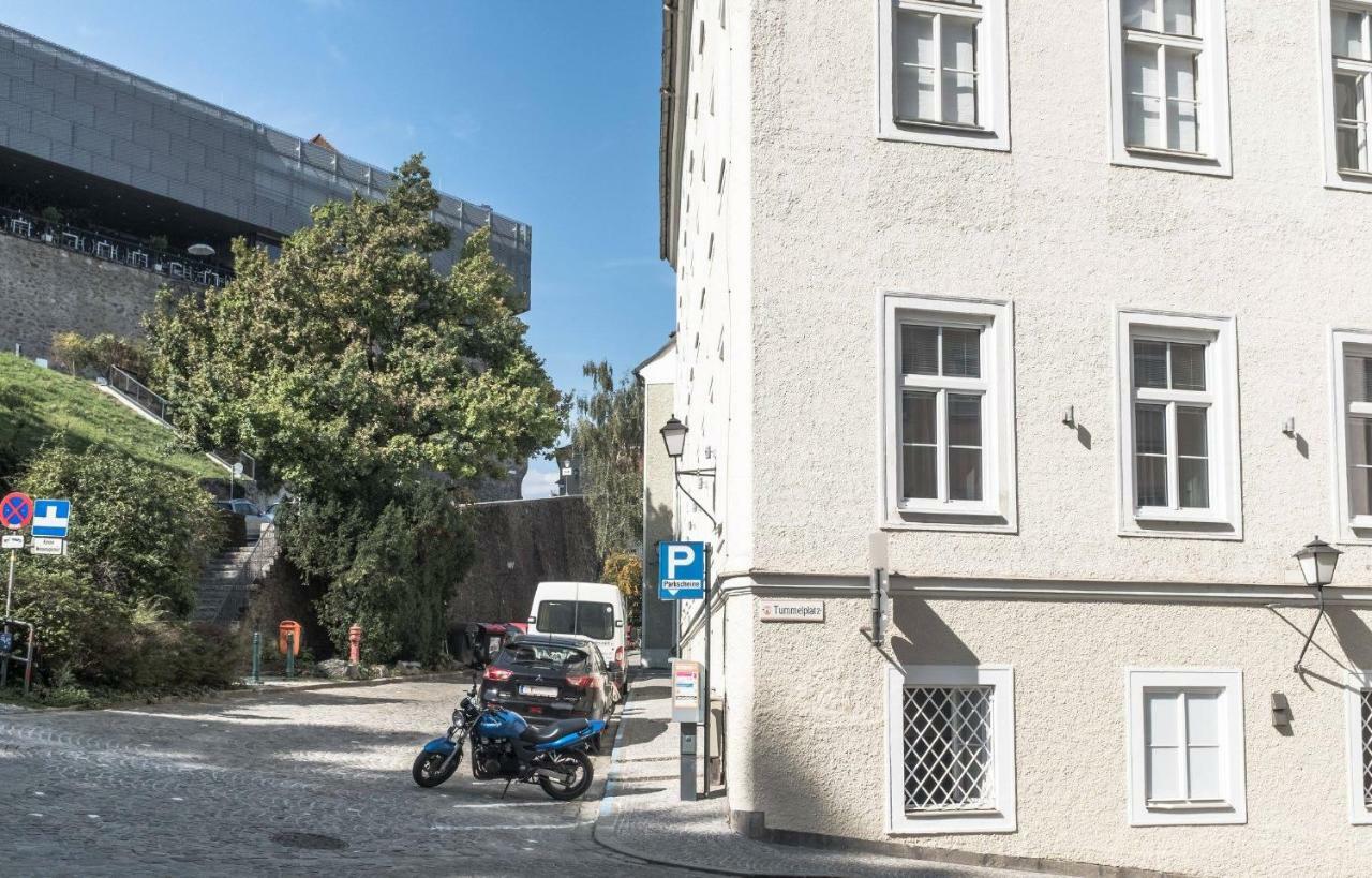 Spacious Old Town Luxury Apartment Linz Exterior photo